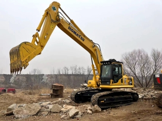 Komatsu PC240-8 Excavadora