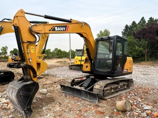 Sany SY75C Excavadora