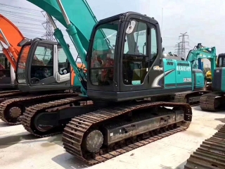 Kobelco SK200-8 excavator