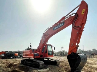 Doosan DX300LC Excavadora