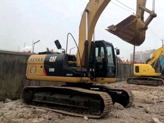 Caterpillar CAT325D Excavadora