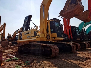 Komatsu PC210-8 Excavadora